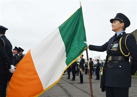 Gardaí commemorate arrival of Civic Guard into Cork in 1922