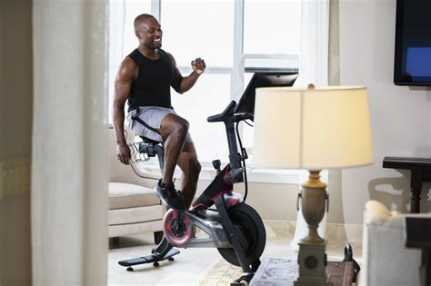 8 Benefits of Stationary Bike Workouts | livestrong