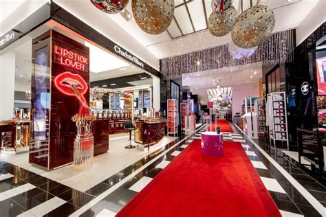 A Look Inside Bloomingdale’s New Beauty Floor – WindowsWear