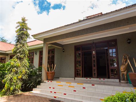 Luxury Accommodation in Arusha Tanzania, Arusha Planet Lodge