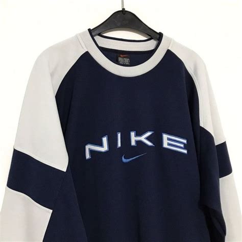 Nike vintage | Vintage nike sweatshirt, Vintage hoodies, Clothes