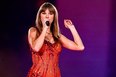 Taylor Swift fever grips Paris at start of Europe tour | News