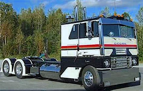 1967 Dodge LN 1000 Cabover