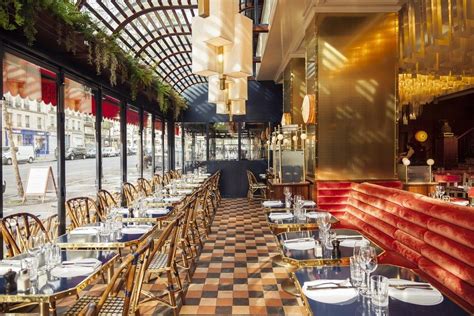 5 nouvelles brasseries ouvertes en août à Paris | Brasserie, Banquette en cuir, Hotel du louvre