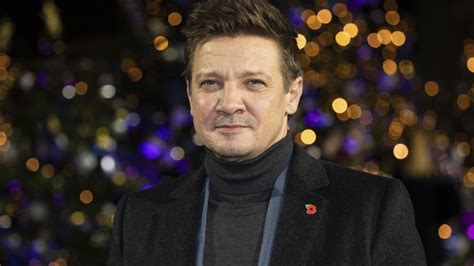 Jeremy Renner in 'critical but stable condition' after snow-plowing ...