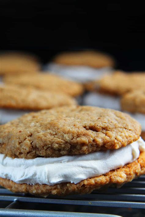 Homemade Oatmeal Creme Pies