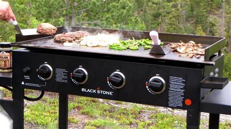 10 Best Outdoor Griddles [Reviews For 2021] - Best Home Gear