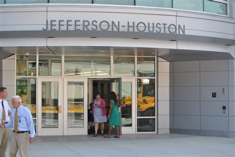 New Jefferson-Houston principal stresses individual academic growth - Alexandria Times