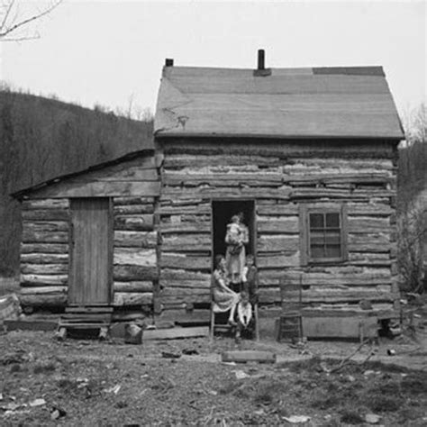 Meanwhile, in the mountains of Appalachia, ....people were still living like this. | Old photos ...