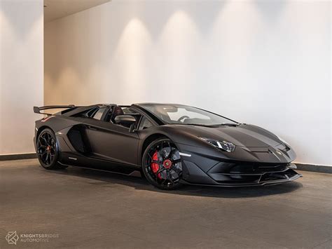 Descubrir 101+ imagen lamborghini aventador svj black - Abzlocal.mx