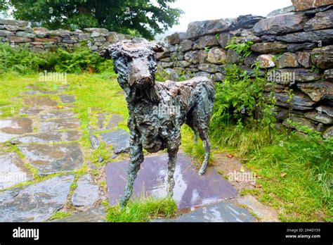 Legend of beddgelert hi-res stock photography and images - Alamy