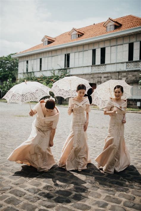 You Will Fall in Love with This Regal Filipiniana Wedding in Bataan! | Filipiniana wedding ...