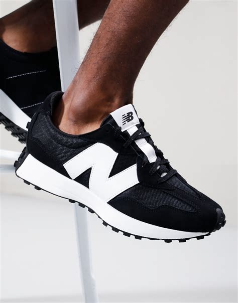 New Balance 327 Trainers Black/White - Terraces Menswear