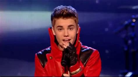 Justin Bieber - Mistletoe (live) - YouTube