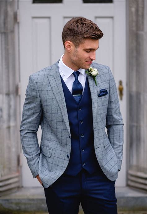 Blue Suit Wedding | Wedding Suits for Groom & Groomsmen | Benetti