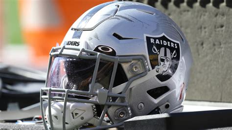 Raiders to interview Bears executive Champ Kelly for GM job | Yardbarker