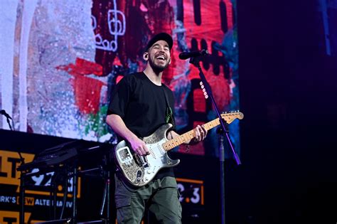 Linkin Park's Mike Shinoda Needs Your Songwriting Help | ALT 105.1