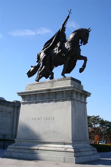 Statue of St Louis