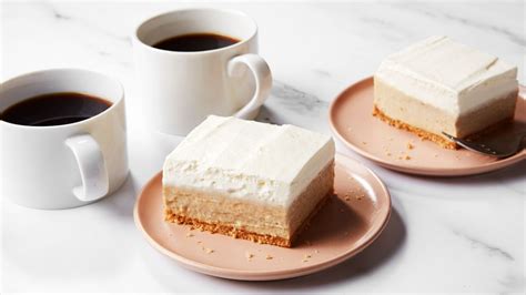 Banana Pudding Cheesecake Bars Are the Best of Both Worlds | Epicurious