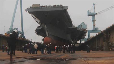 Aircraft carrier in a dry dock : r/megalophobia