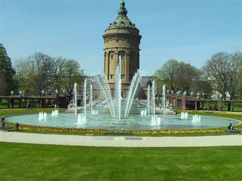 File:Mannheim Wasserturm 1.JPG