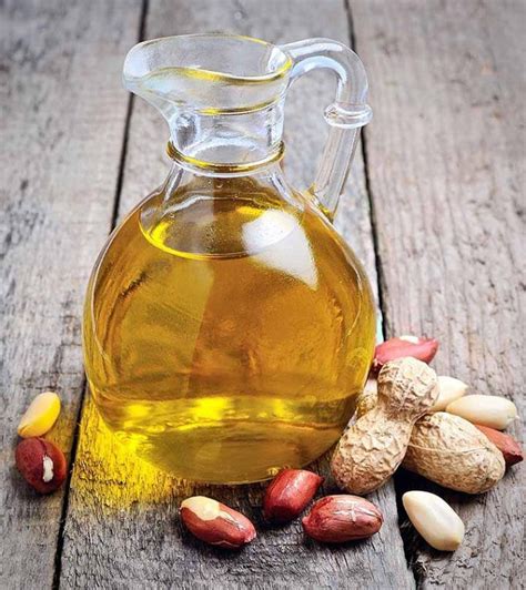 9 Benefits Of Peanut Oil: For Heart Health, Cognitive Health, And More ...