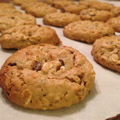 Flourless Peanut Butter Oatmeal Cookies – Truffles & Tofu