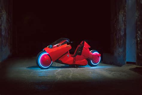 Post-apocalyptic dream ride made real in the striking Akira electric moto