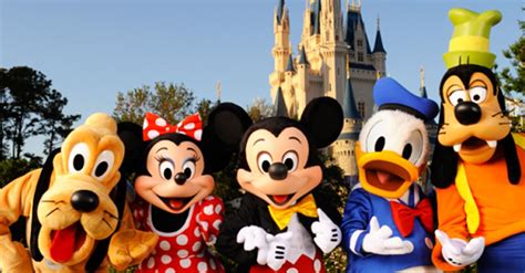 Le monde de Disney – Tout l'univers Disney | Disney magic, Mickey, Disney