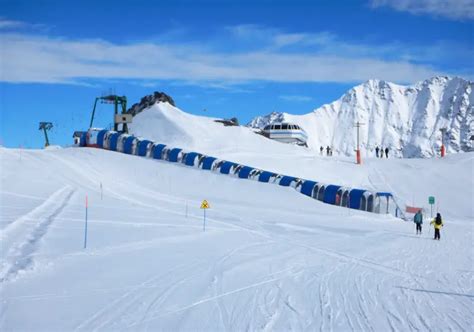 Skiing La Thuile | La Thuile Ski Lifts, Terrain, Snow, Maps & Passes