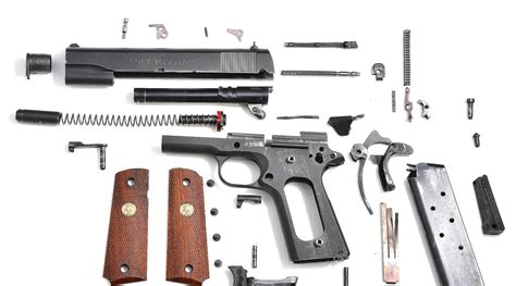 Gallery: Colt 1911 Government .45 ACP complete disassembly | all4shooters