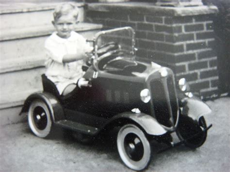 As a Kid, We Always Wanted a Pedal Car: 40 Interesting Vintage Photos of Children Posing With ...