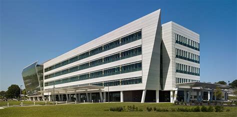 Einstein Medical Center Montgomery, USA / Perkins + Will | Hospital architecture, Healthcare ...