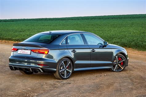 Audi RS3 Sedan (2017) Quick Review - Cars.co.za