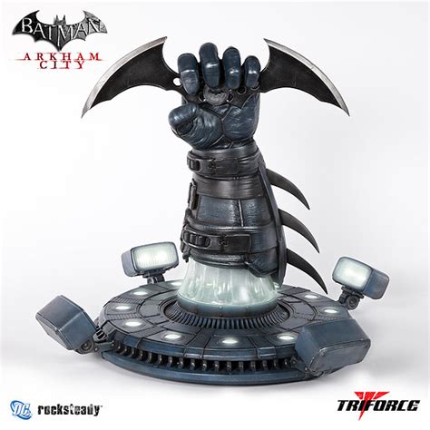 Batarang Replica Up for Pre-Orders – BattleGrip