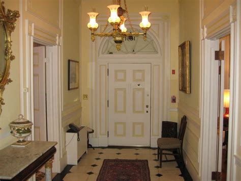 President's guesthouse: An exclusive look inside Blair House - Photo 1 - Pictures - CBS News