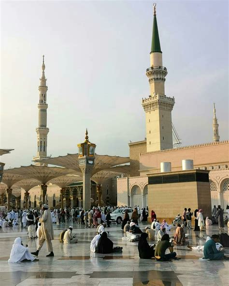 Pin by kabir on masjid al nabawi | Masjid, Green dome, Statue of liberty