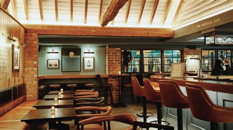 The Kings Arms - Egham, Surrey - Restaurant Review, Menu, Opening Times