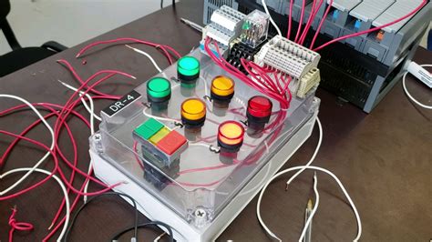 A traffic light program from my PLC course. : r/PLC