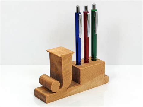 Pen Holder. Personalized wooden desk pen holder with letter