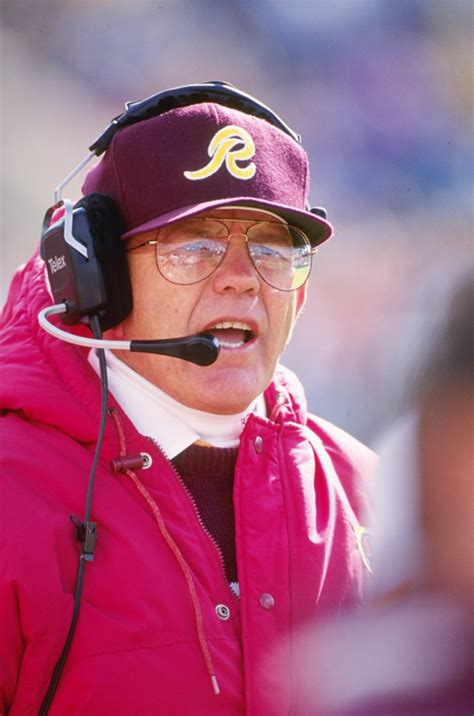 Redskins legends roast Joe Gibbs (Video) - WTOP News