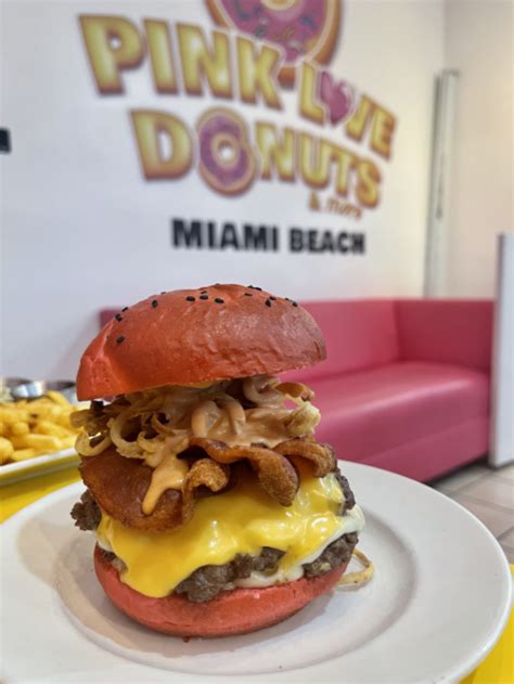 Pink Burgers in Miami Beach • The Burger Beast