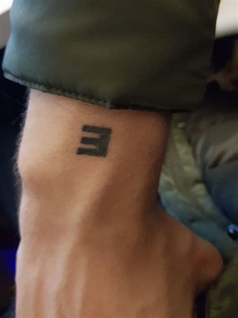 Got messy and woke up with a backwards E 😂 : r/Eminem