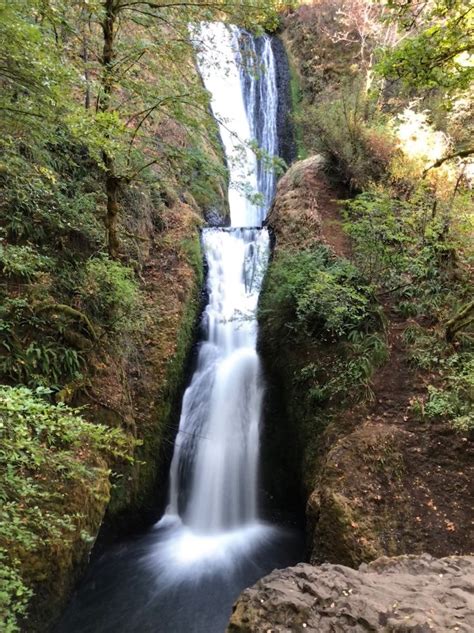 Bridal veil Falls - Columbia River Gorge, Oregon | Bridal veil falls ...