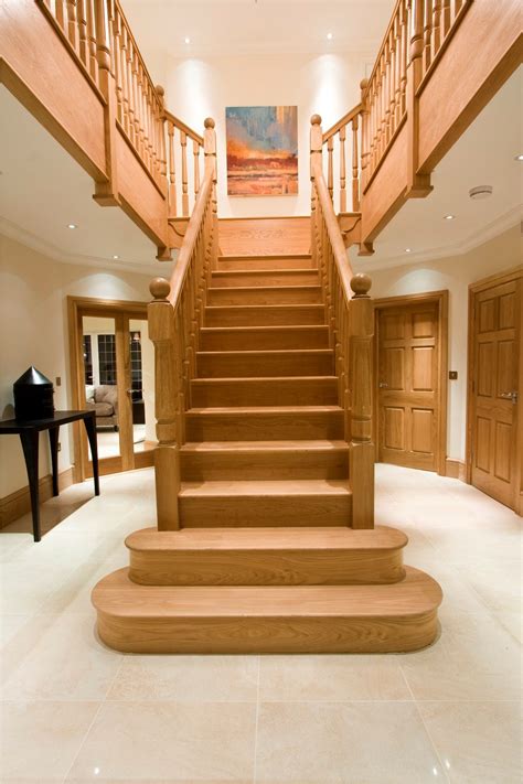 Modern Center Staircase Design #2846 | House Decoration Ideas