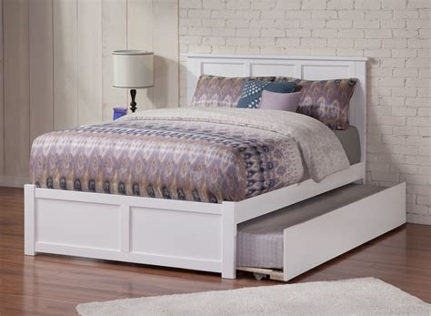 Madison Full Platform Bed with Flat Panel Foot Board and Full Size ...