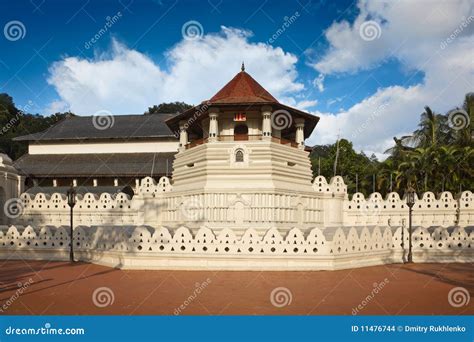 Temple of the Tooth. Sri Lanka Stock Photo - Image of shrine, temple: 11476744