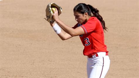 2017 NCAA softball -- Arizona Wildcats prepare to make run at Women's College World Series - ESPN