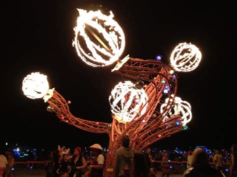 HELIX by Charles Gadeken, 2013 The Bay area artist Charlie Gaedeken is renowned for his metal ...