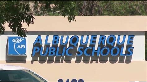 Albuquerque Public School board selects semi-finalists for superintendent